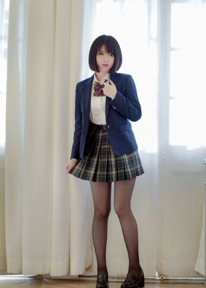 三人